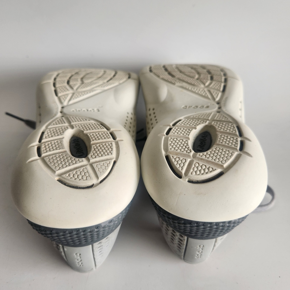 Crocs LiteRide PACER 360 Women's Size 7 Grey Perforated Sneakers Shoes Trainers - Picture 16 of 16